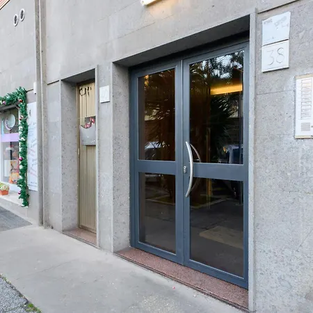 Prosper House アパート